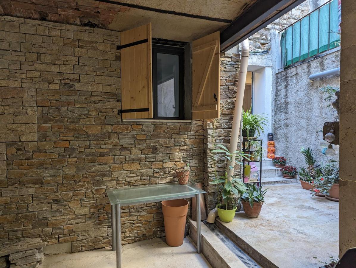 Appartement 30M² Pourrieres Exterior foto